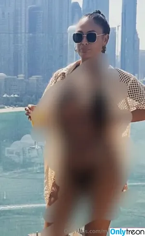 madamedakota / madame.dakota.johnson nude photo #0153