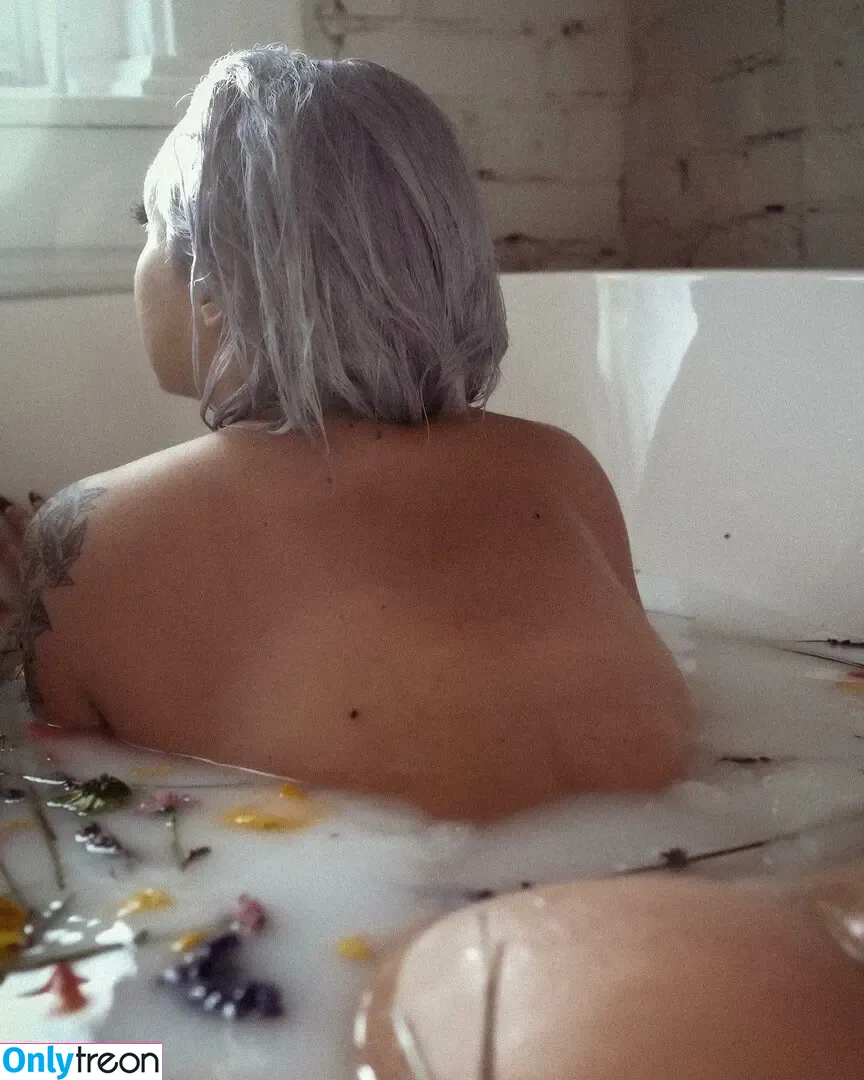 Madamemira nude photo #0116 (madamemira_)
