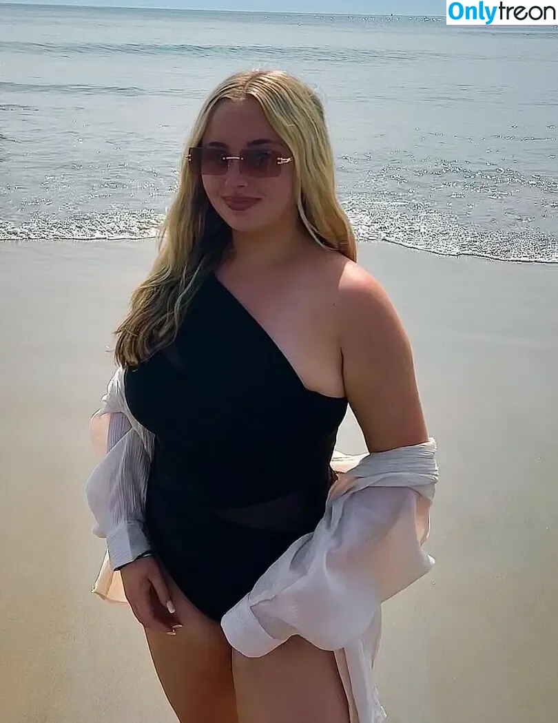 madd.eisen nude photo #0018 (madd.eisen)