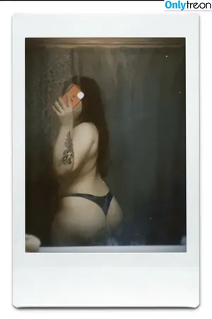 Maddibun nude photo #0001