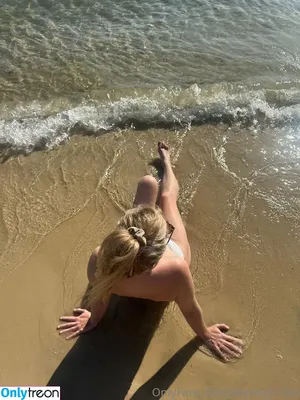 maddie-lee / maddiee.lee nude photo #0012