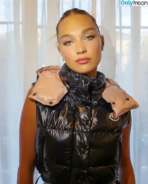 Maddie Ziegler / maddieziegler nude photo #0090