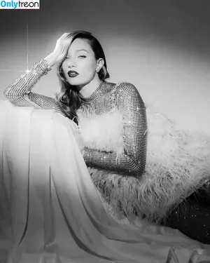 Maddie Ziegler / maddieziegler nude photo #0167