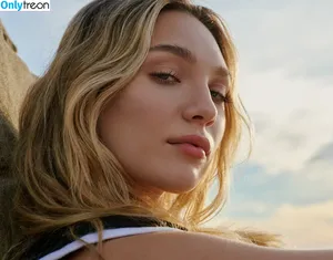 Maddie Ziegler / maddieziegler nude photo #0272