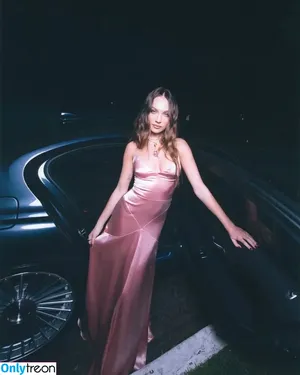 Maddie Ziegler / maddieziegler nude photo #0320