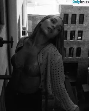Maddie Ziegler / maddieziegler nude photo #0406