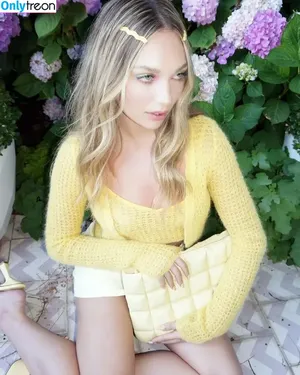 Maddie Ziegler / maddieziegler nude photo #0439