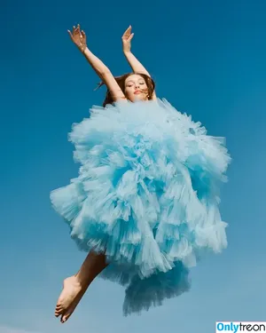 Maddie Ziegler / maddieziegler nude photo #0461