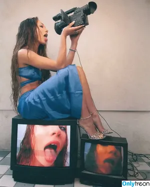Maddie Ziegler / maddieziegler nude photo #0556