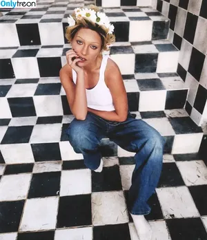 Maddie Ziegler / maddieziegler nude photo #0619