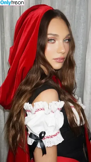 Maddie Ziegler / maddieziegler nude photo #0625