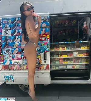 Maddie Ziegler / maddieziegler nude photo #0808