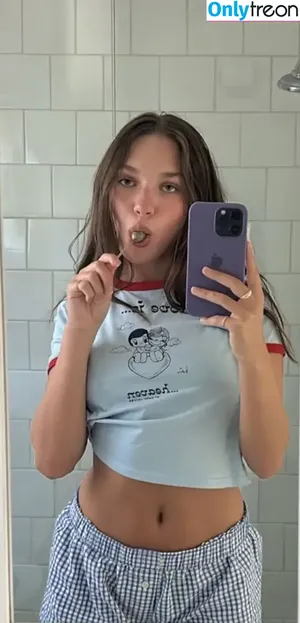 Maddie Ziegler / maddieziegler nude photo #0834