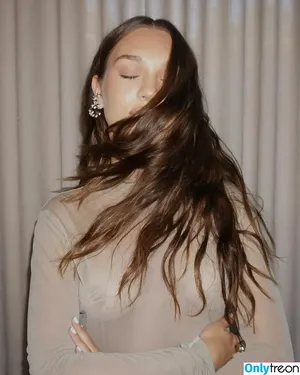 Maddie Ziegler / maddieziegler nude photo #0841