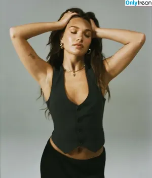Maddie Ziegler / maddieziegler nude photo #0853