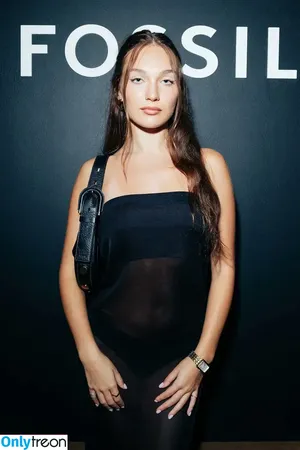Maddie Ziegler / maddieziegler nude photo #0942
