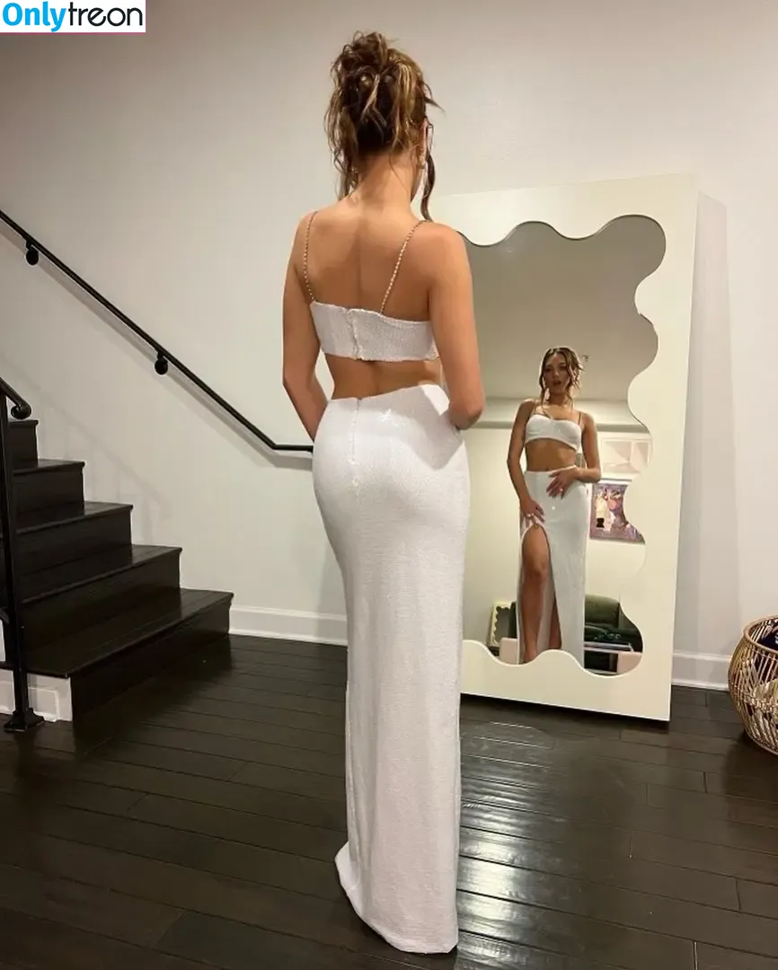 Maddie Ziegler nude photo #0289 (maddieziegler)