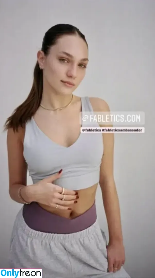 Maddie Ziegler nude photo #0380 (maddieziegler)