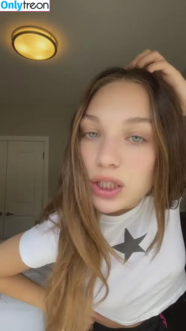 Maddie Ziegler nude photo #0455 (maddieziegler)