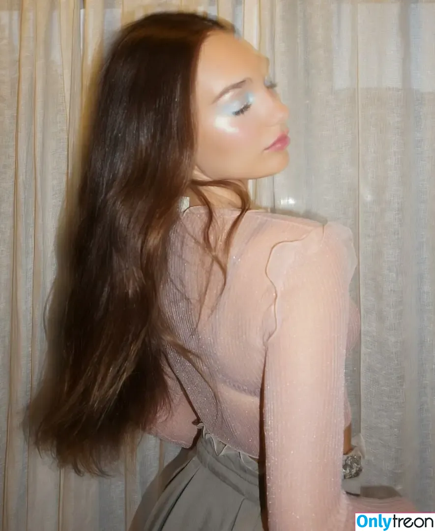 Maddie Ziegler nude photo #0593 (maddieziegler)