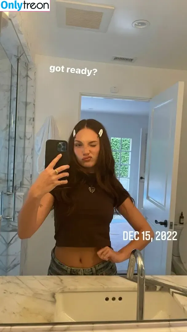 Maddie Ziegler nude photo #0673 (maddieziegler)