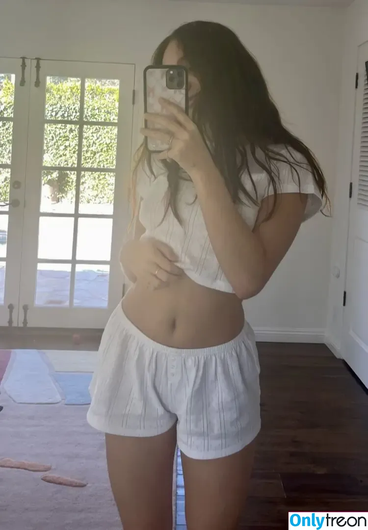 Maddie Ziegler nude photo #0728 (maddieziegler)