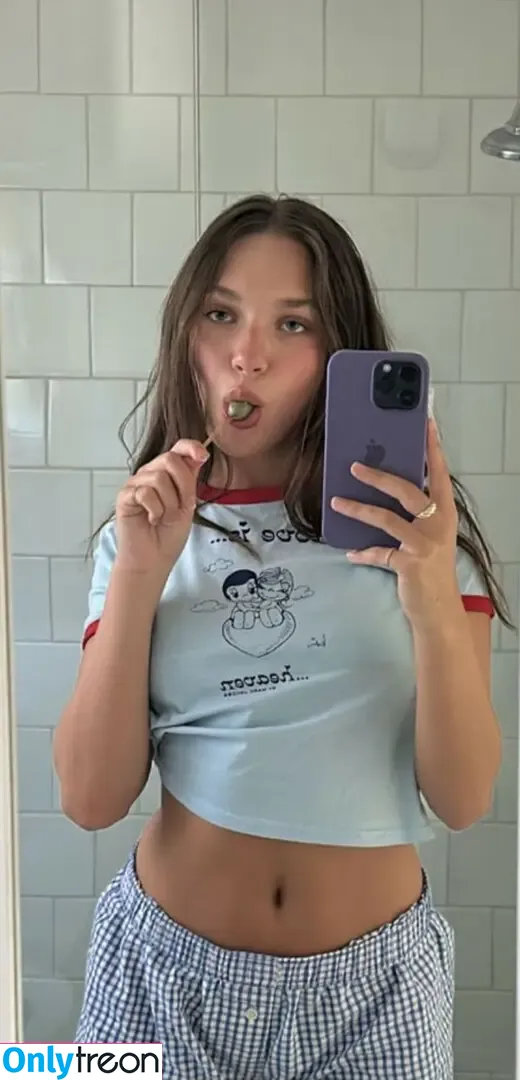 Maddie Ziegler nude photo #0833 (maddieziegler)