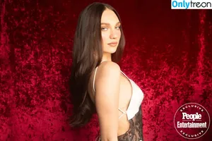 Maddie Ziegler / maddieziegler nude photo #1039