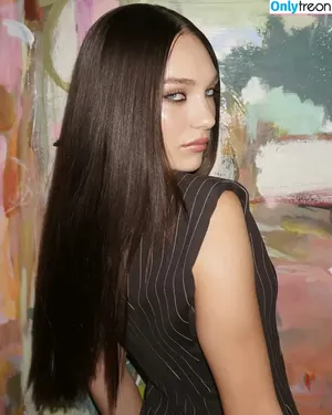 Maddie Ziegler / maddieziegler nude photo #1056
