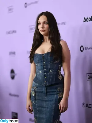 Maddie Ziegler / maddieziegler nude photo #1106