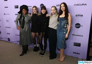 Maddie Ziegler / maddieziegler nude photo #1116