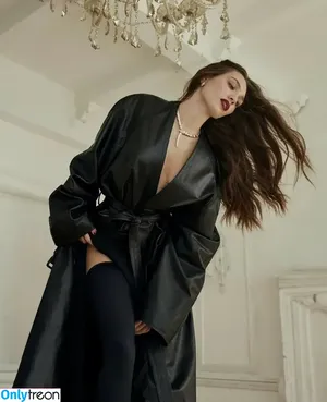 Maddie Ziegler / maddieziegler nude photo #1164