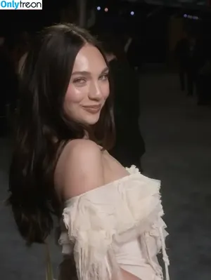 Maddie Ziegler / maddieziegler nude photo #1199
