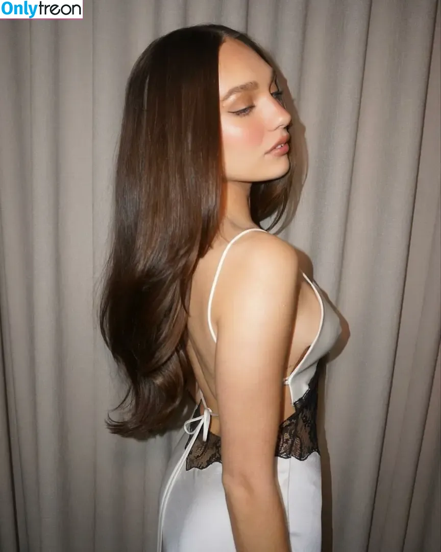 Maddie Ziegler nude photo #1027 (maddieziegler)