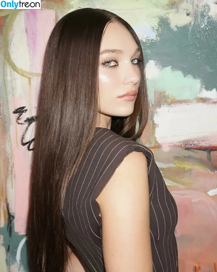 Maddie Ziegler nude photo #1053 (maddieziegler)