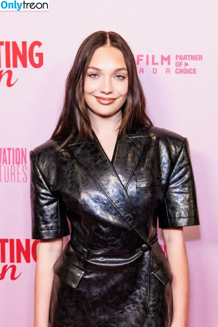 Maddie Ziegler nude photo #1162 (maddieziegler)