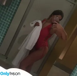 Maddison Denholm / heathermaddison / maddison_ox nude photo #0050