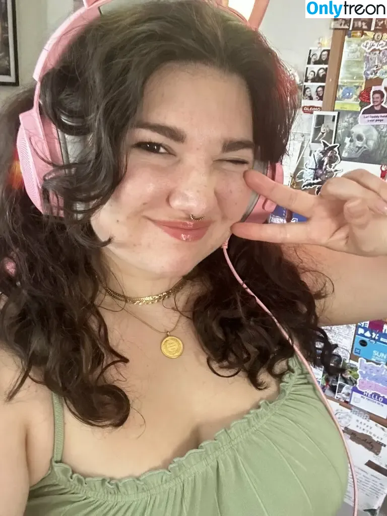 Maddymonster nude photo #0001 (maddie.moore / themaddymonster)