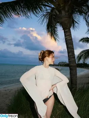 Madelaine Petsch / madelame nude photo #0248