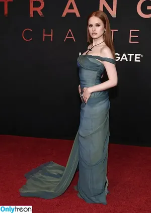 Madelaine Petsch / madelame nude photo #0376