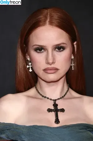 Madelaine Petsch / madelame nude photo #0391