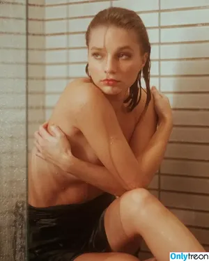 Madeline Keating / madeleinemichael nude photo #0067