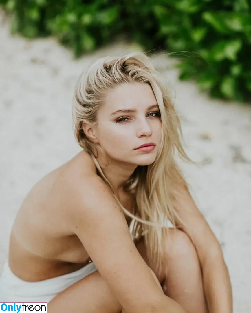 Madeline Keating nude photo #0029 (madeleinemichael)