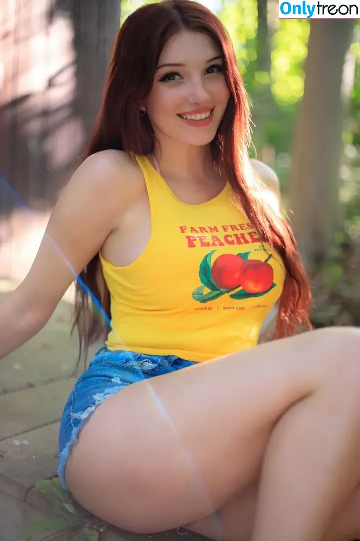 Madikat nude photo #0176 (madi.kat)