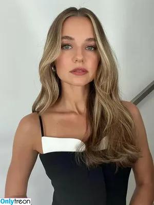 Madison Iseman / Jumanji / itsmsmadi / madisoniseman nude photo #0504