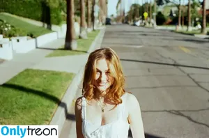 Madison Lintz / madisonlintz nude photo #0237