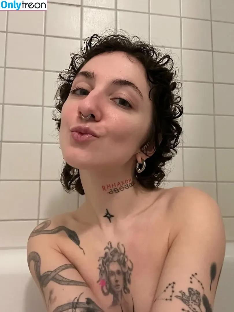 madison_olsen nude photo #0116 (maddymooo5)