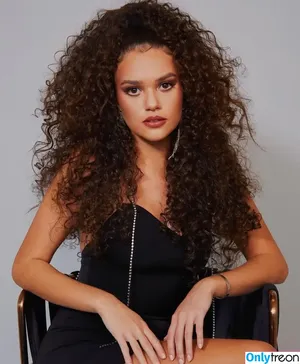 Madison Pettis / madisonpettis nude photo #0047