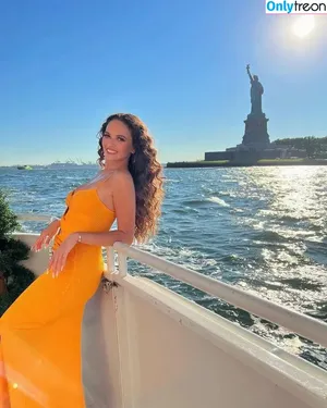 Madison Pettis / madisonpettis nude photo #0221