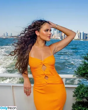 Madison Pettis / madisonpettis nude photo #0223